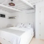 Aniko Chora Nyaraló