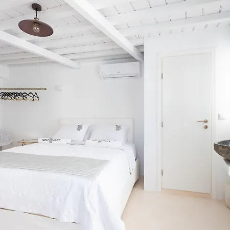 Aniko Chora * Mykonos Town