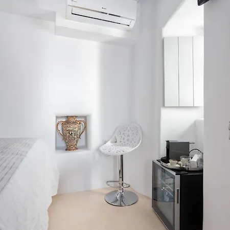 Aniko Chora * Mykonos Town