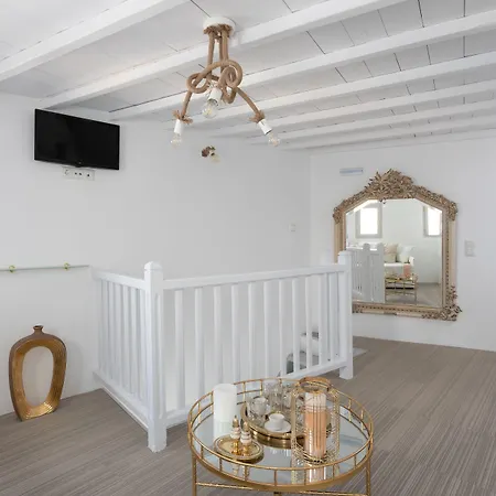 Aníko Chora * Mykonos Town